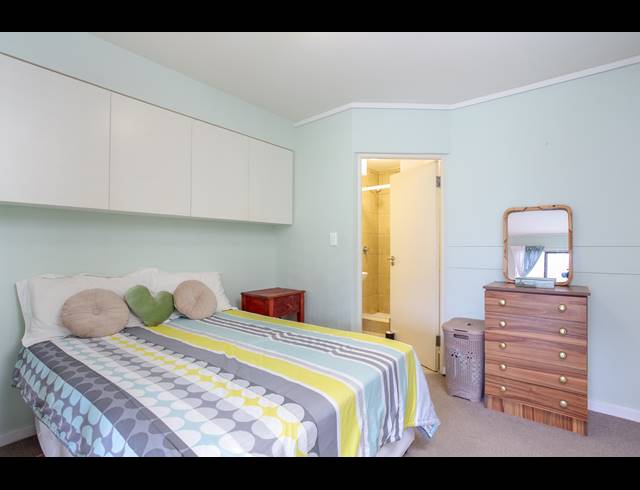 1 BEDROOM APARTMENT RENTED IN WYNBERG UPPER